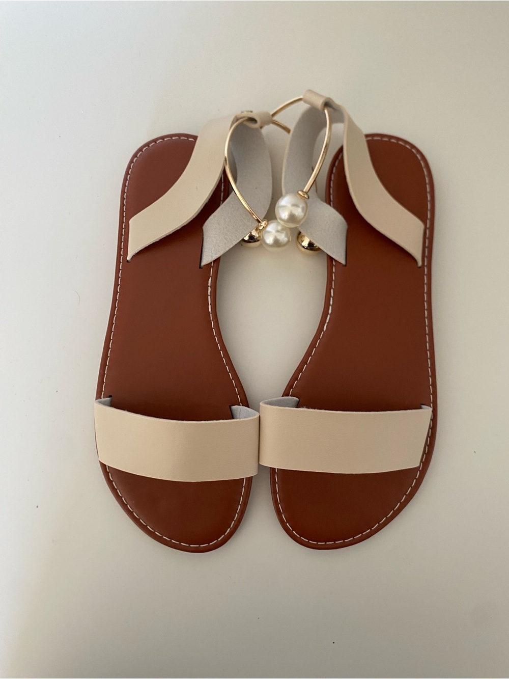 Boho Chic Faux Pearl Accent Flat Sandals Cream Beige Size 9 Vacation Resortwear